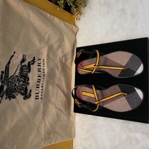 BURBERRY Leather Yellow Colorblock Pattern T-Strap SandalsSize: 7 | IT 37